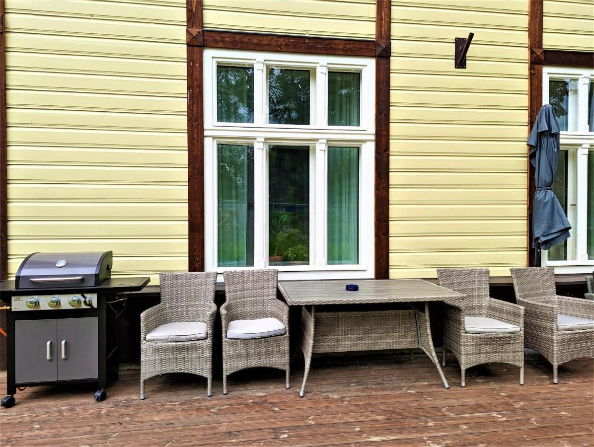 Emajoe Keeltekool Apartment 타르투 외부 사진
