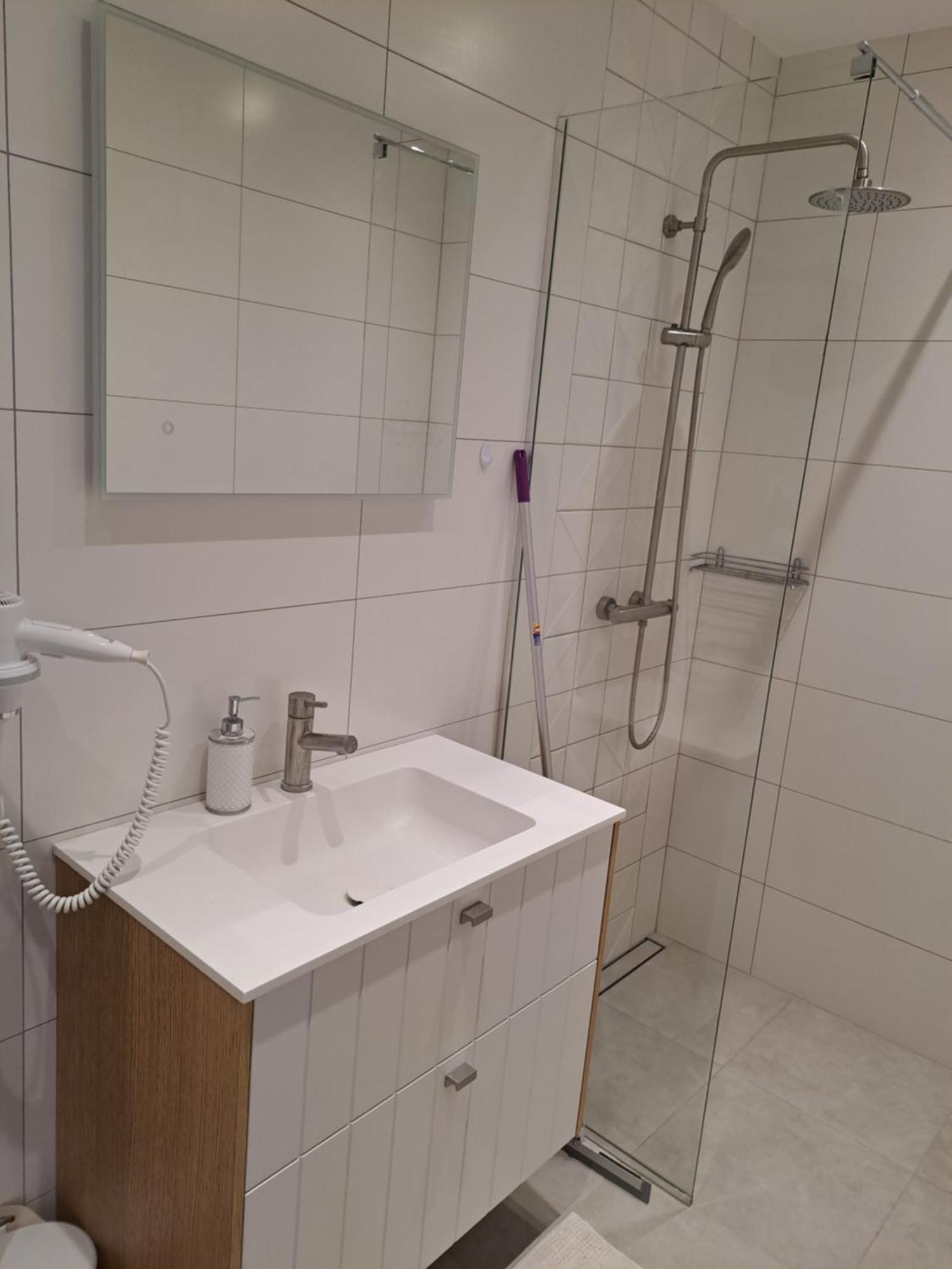 Emajoe Keeltekool Apartment 타르투 외부 사진