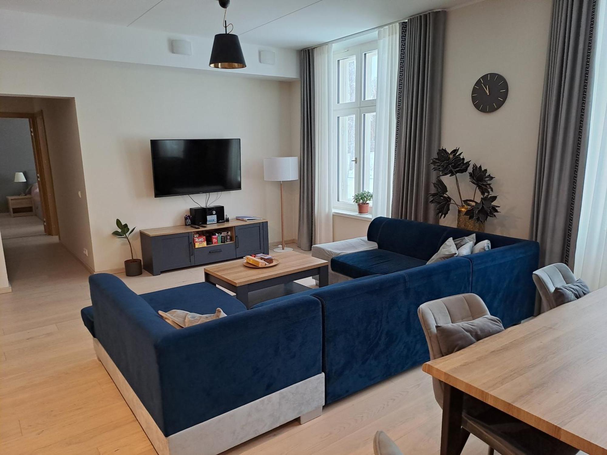 Emajoe Keeltekool Apartment 타르투 외부 사진