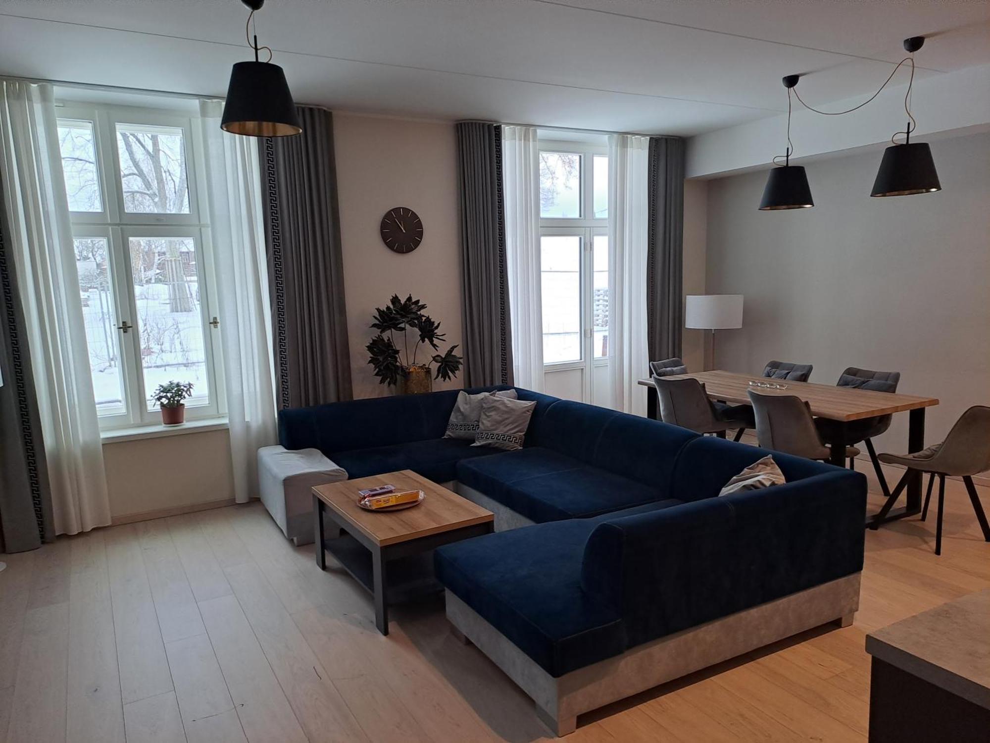 Emajoe Keeltekool Apartment 타르투 외부 사진